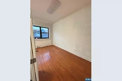 425 Bloomfield, Montclair, NJ 07042 - Photo 5