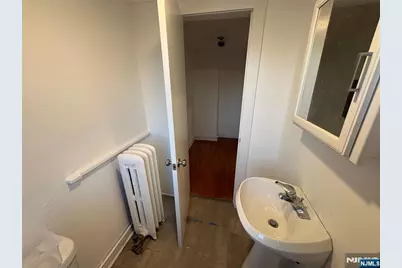 425 Bloomfield, Montclair, NJ 07042 - Photo 3