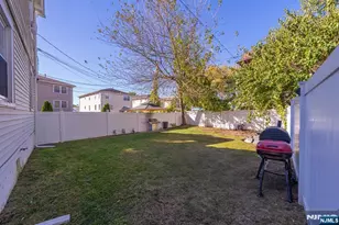 17 Cottage Pl, East Orange, NJ 07017 - Photo 15