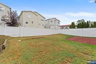 42 Randolph St, Carteret, NJ 07008 - Photo 35