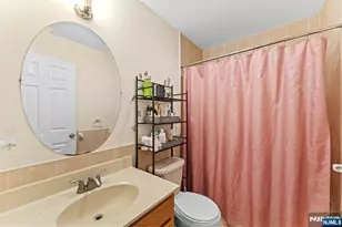 42 Randolph St, Carteret, NJ 07008 - Photo 15