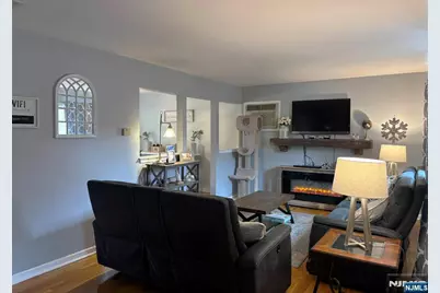 42 Willow Way, Wanaque, NJ 07465 - Photo 3