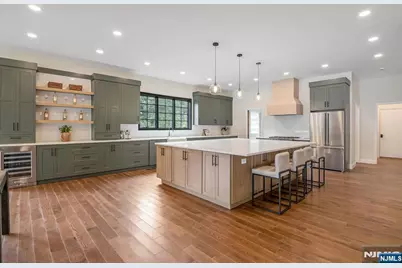 803 Marshall Road, River Vale Township, NJ 07675 - Photo 9