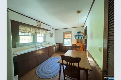 211 Washington, Franklin Lakes, NJ 07417 - Photo 7