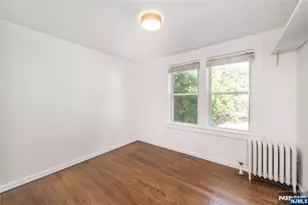 331 Diamond Bridge Ave, Hawthorne, NJ 07506 - Photo 9