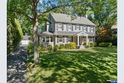 429 Fairway Road, Ridgewood, NJ 07450 - Photo 3