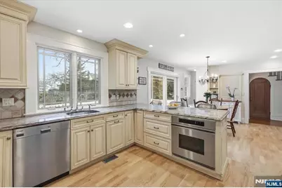 429 Fairway Road, Ridgewood, NJ 07450 - Photo 27