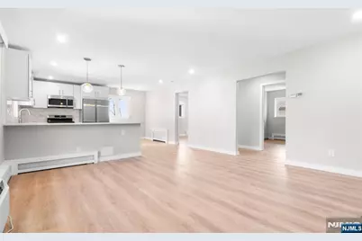 539 Undercliff Avenue 4 #4, Edgewater, NJ 07020 - Photo 7