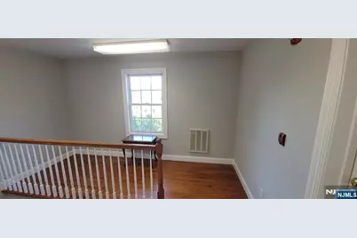 112 Franklin Turnpike D #D, Waldwick, NJ 07463 - Photo 5