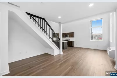 315 Railroad Avenue 107 #107, East Rutherford, NJ 07073 - Photo 7