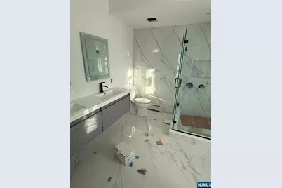 762 Williams Place A #A, Cliffside Park, NJ 07010 - Photo 3