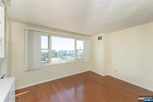 555 North Ave 21U, Fort Lee, NJ 07024 - Photo 13