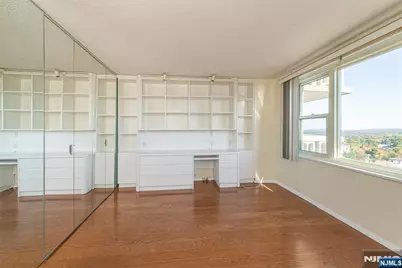555 North Avenue 21U #21U, Fort Lee, NJ 07024 - Photo 11