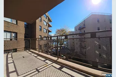 8800 Boulevard East 4B #4B, North Bergen, NJ 07047 - Photo 3