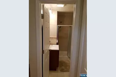 9 Burlington Place, Fair Lawn, NJ 07410 - Photo 7