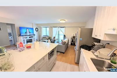 125 Prospect Avenue 10C #10C, Hackensack, NJ 07601 - Photo 5