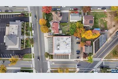 824 Broad Avenue, Ridgefield, NJ 07657 - Photo 25