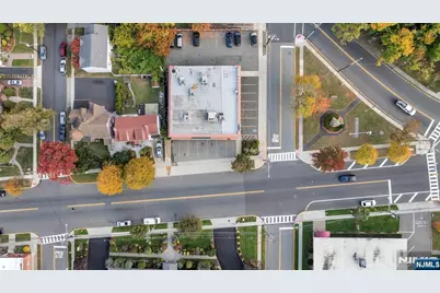 824 Broad Avenue, Ridgefield, NJ 07657 - Photo 3