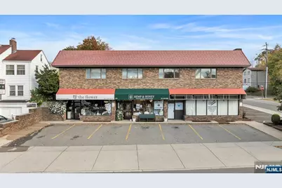 824 Broad Avenue, Ridgefield, NJ 07657 - Photo 9