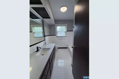 130 Arlington Avenue 1 #1, Hawthorne, NJ 07506 - Photo 17