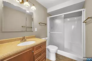 160 Overlook Ave 7A, Hackensack, NJ 07601 - Photo 39