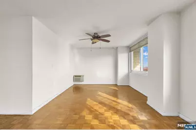 160 Overlook Avenue 7A #7A, Hackensack, NJ 07601 - Photo 29