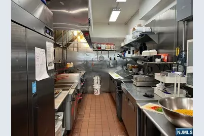 387 S Washington, Bergenfield, NJ 07621 - Photo 3