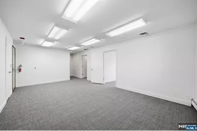 210 Whiteman 103 #103, Fort Lee, NJ 07024 - Photo 7