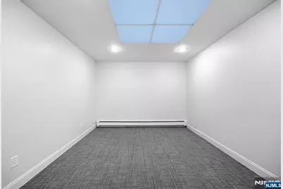 210 Whiteman 103 #103, Fort Lee, NJ 07024 - Photo 9
