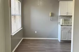 324 Sharon Ct 324, Woodbridge Township, NJ 07095 - Photo 7