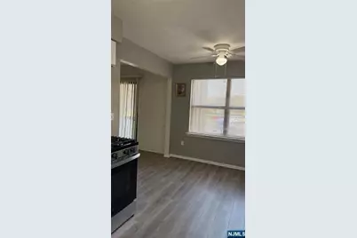 324 Sharon Court 324 #324, Woodbridge Township, NJ 07095 - Photo 9