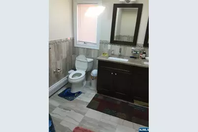 36 E Edsall Avenue B #B, Palisades Park, NJ 07650 - Photo 9