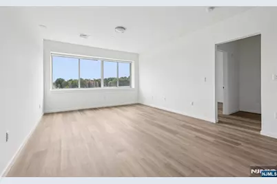 2 Executive Drive 715 #715, Fort Lee, NJ 07024 - Photo 7