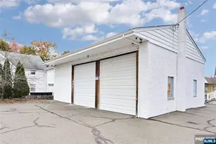 625 Wyckoff Ave, Wyckoff Township, NJ 07481 - Photo 1