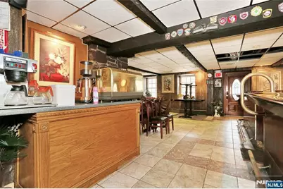 625 Wyckoff Avenue, Wyckoff Township, NJ 07481 - Photo 15