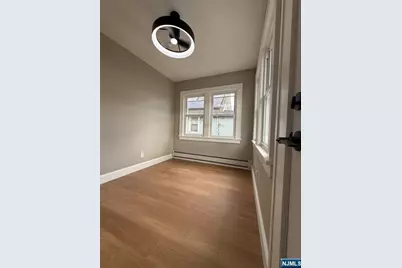 14 Park Street, Little Ferry, NJ 07643 - Photo 5