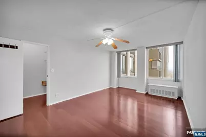 300 Winston Drive C1601 #C1601, Cliffside Park, NJ 07010 - Photo 29