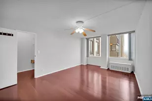 300 Winston Dr C1601, Cliffside Park, NJ 07010 - Photo 29