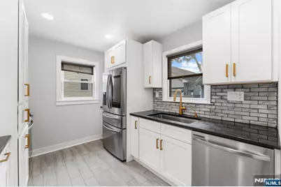 177 Pierrepont Avenue, Rutherford, NJ 07070 - Photo 15