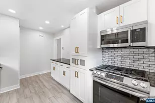 177 Pierrepont Ave, Rutherford, NJ 07070 - Photo 17