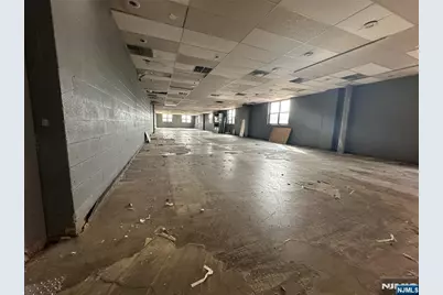 10 Dell Glen 2nd Floor #2nd floor, Lodi, NJ 07644 - Photo 5