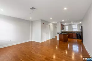 5401 Rio Vista Dr, Mahwah, NJ 07430 - Photo 9