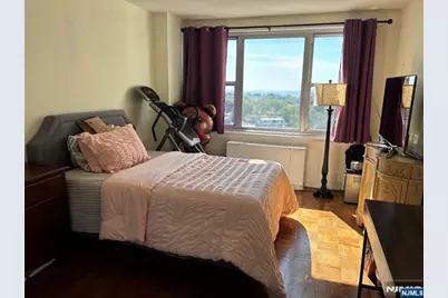 2000 Linwood Avenue 14Y #14Y, Fort Lee, NJ 07024 - Photo 13