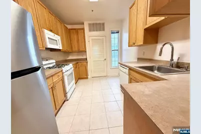 200 Dey Street 269 #269, Harrison, NJ 07029 - Photo 5