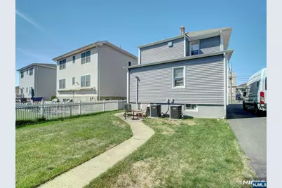 222 Lafayette Avenue Floor 2 #Floor 2, Lyndhurst Township, NJ 07071 - Photo 13