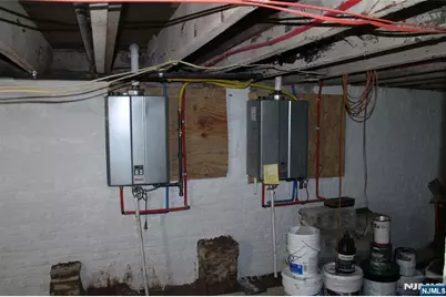 519 Roosevelt Avenue 2 #2, Carteret, NJ 07008 - Photo 17