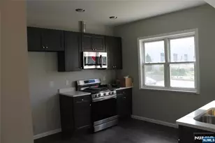 519 Roosevelt Ave 2, Carteret, NJ 07008 - Photo 9