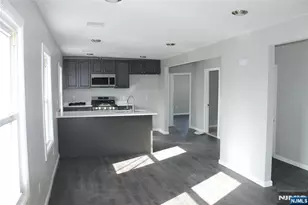 519 Roosevelt Ave 2, Carteret, NJ 07008 - Photo 23