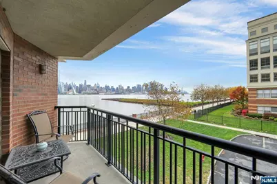 22 Ave At Port Imperial 114 #114, West New York, NJ 07093 - Photo 9