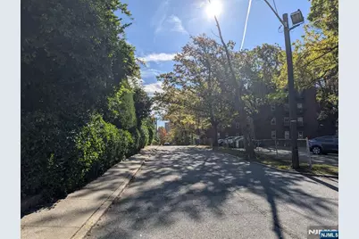 2345 Linwood Avenue Lg #LG, Fort Lee, NJ 07024 - Photo 5